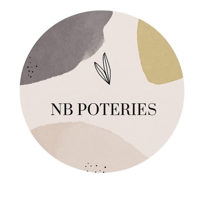 NB Poteries – Céramique en grès modelé main, pièces uniques